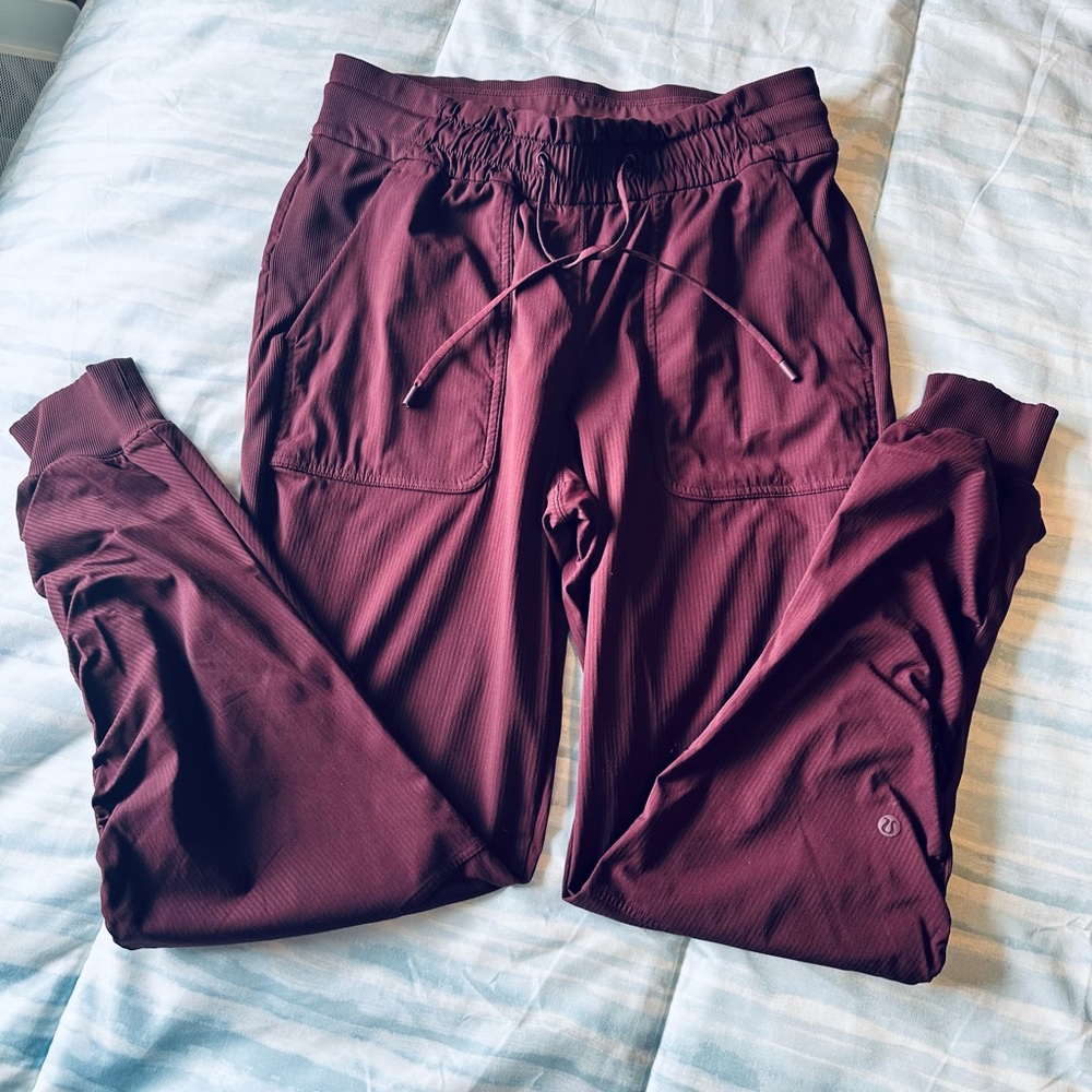 Lululemon Dance Studio High Rise Joggers